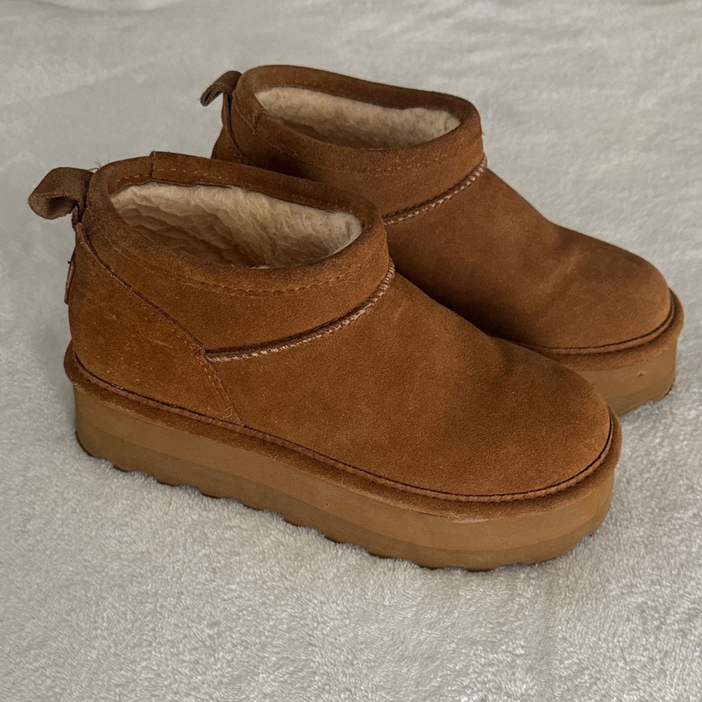 BearPaw Tan Suede Boots
